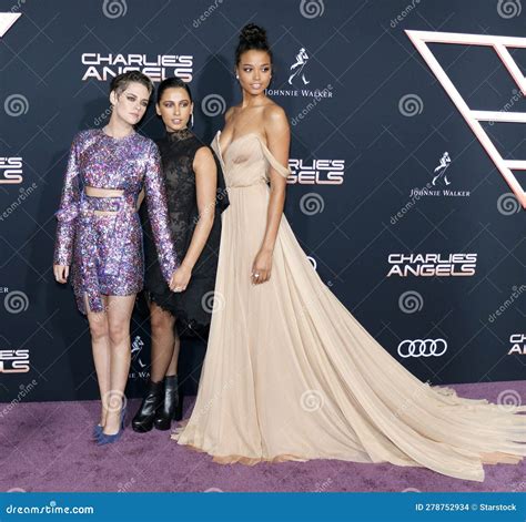 As Panteras com Kristen Stewart, Naomi Scott e Ella Balinska